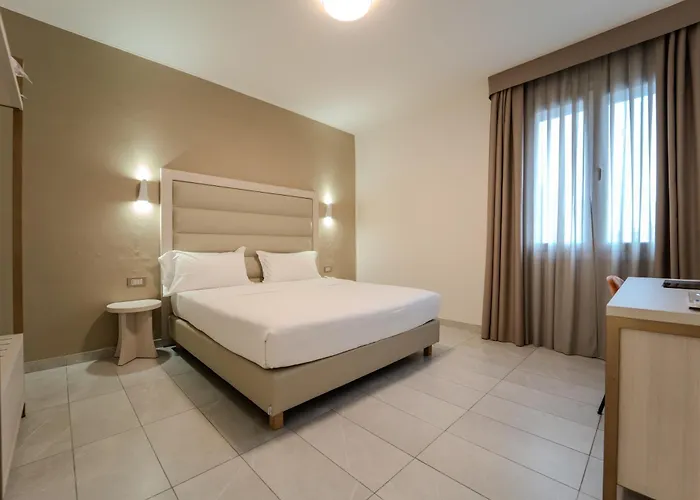 Hotel Donatello Modène