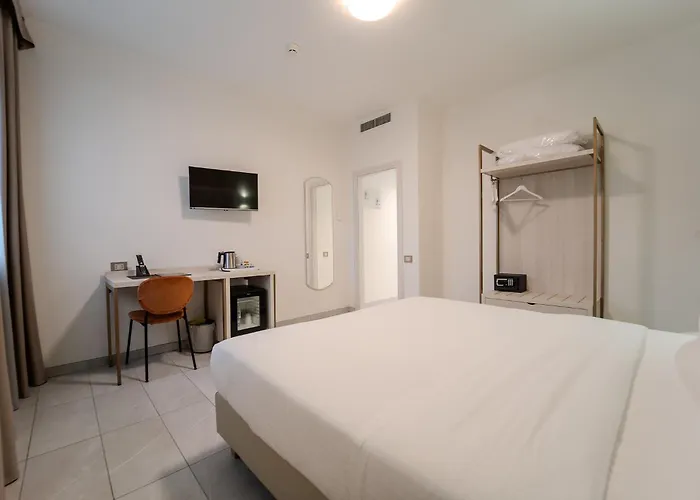 Hotel Donatello Modène